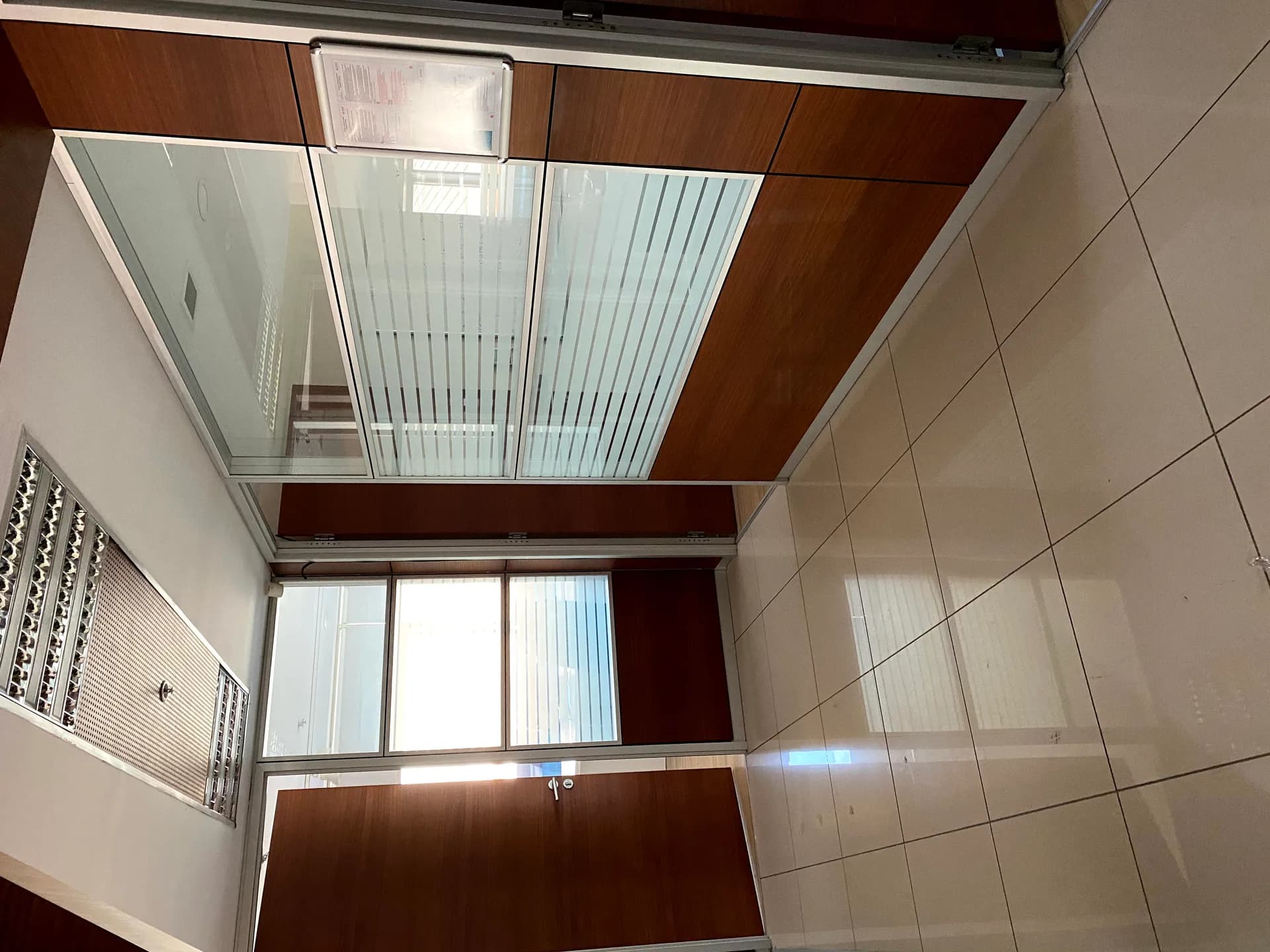 Frameless Door